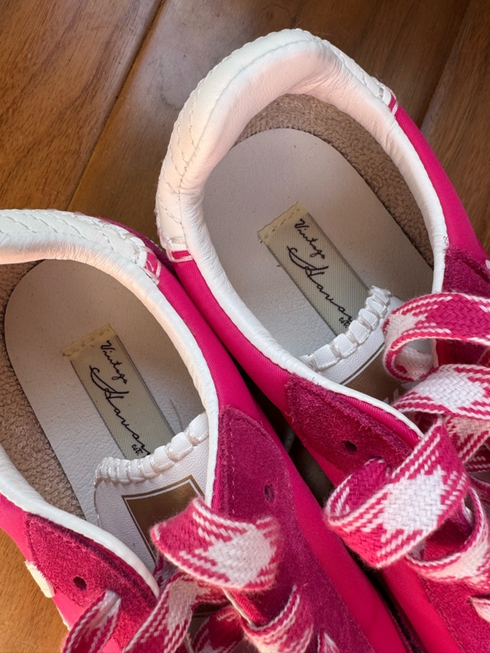 NWT Vintage Havana Hot Pink Low Top Sneakers Sz 9 (no original box) - Picture 6 of 11
